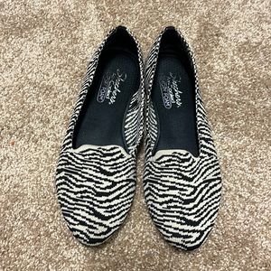 Skechers memory foam flats size 10.